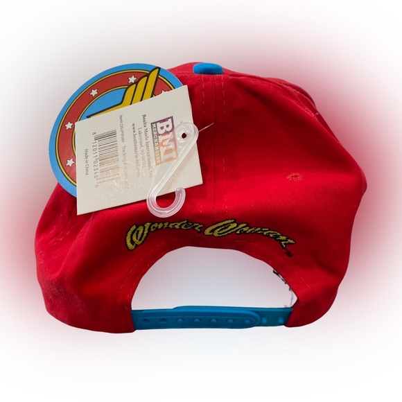 DC Comics Wonder Woman Cap Snapback Baseball Hat Flat Bill Adjustable - Picture 4 of 5